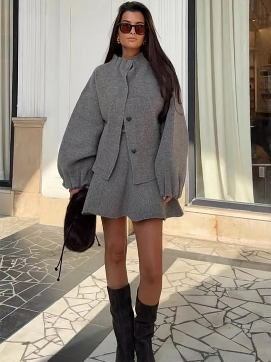 Conjunto "Metro Knit": Set de Chaqueta Bomber y Falda A-Line