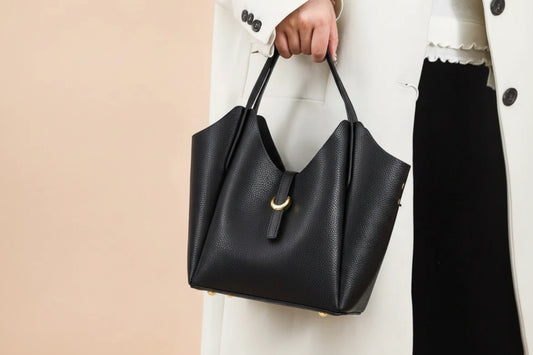 Bolso "Urban-Grain" de Cuero Vacuno: Ingeniería de Organización y Lujo