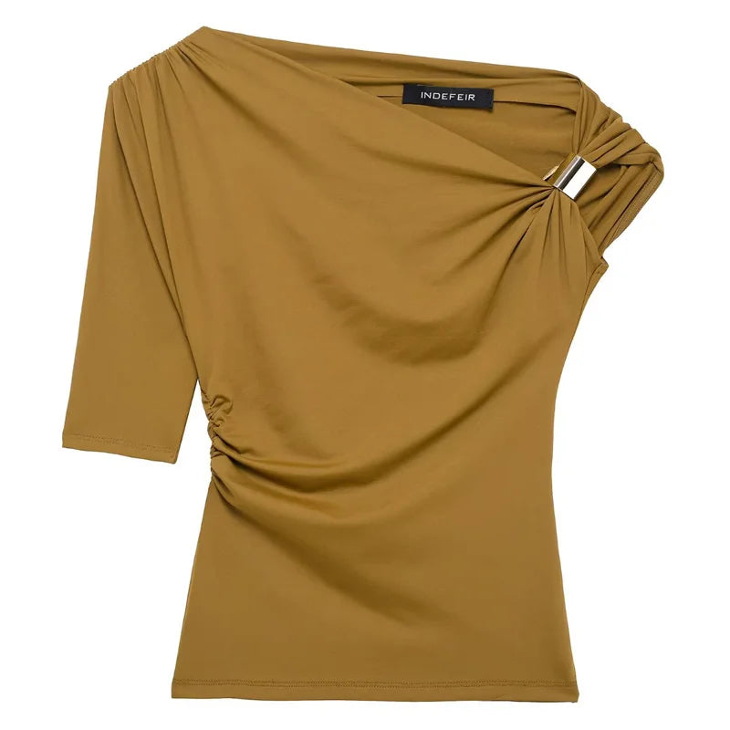 Top "Kyoto Asym": Blusa de Diseño Asimétrico