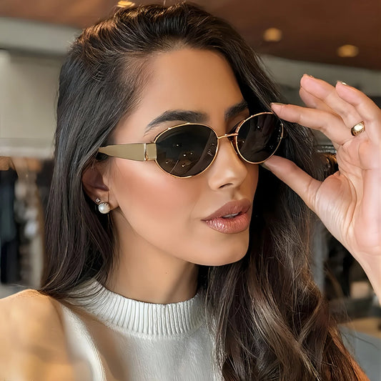 Gafas de Sol "Oval Essence": Montura Metálica Ultraligera y Estilo Minimalista